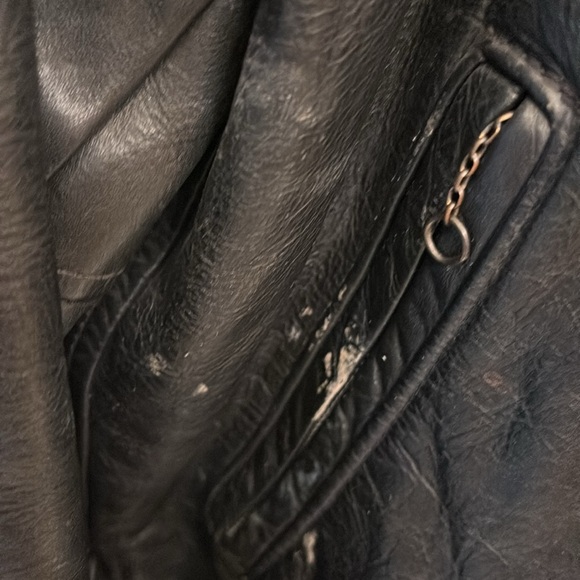 Vintage Harley Davidson jacket has some miles in it,something splattered on it - Picture 7 of 7